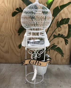 birdcage wishing well for rent