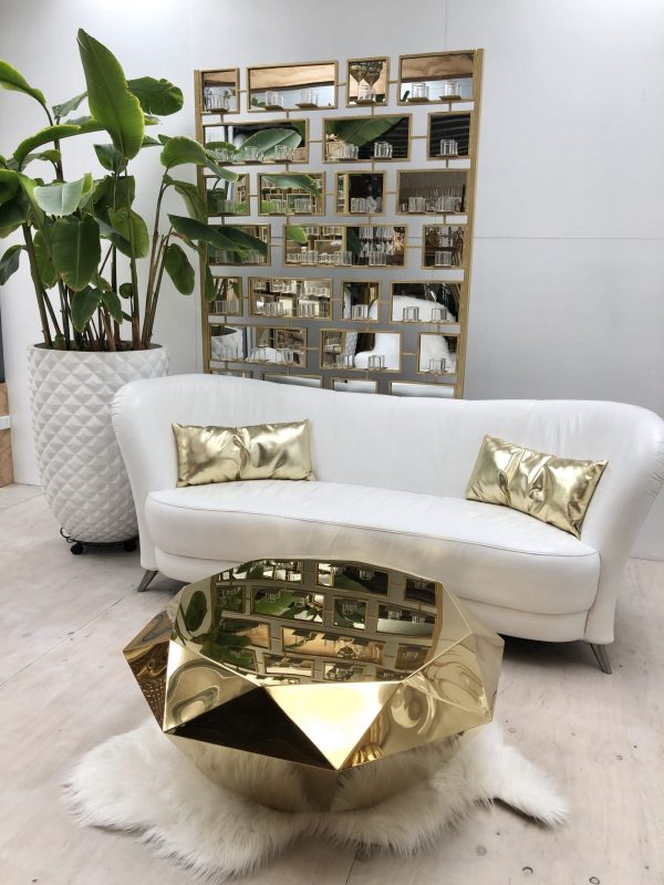 gold diamond table for rentjpeg